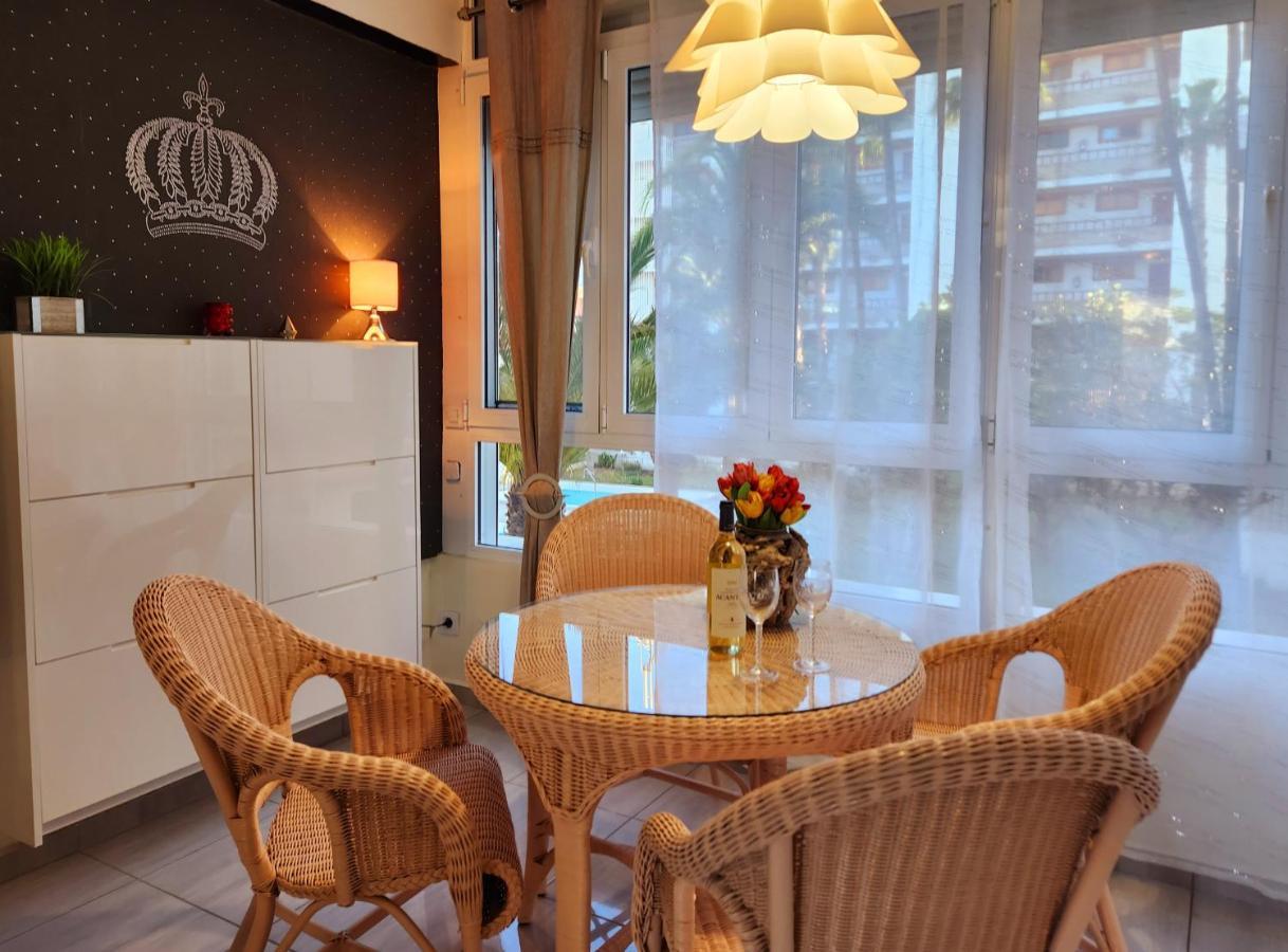 Yumbo Queen Apartment San Bartolomé Exteriör bild